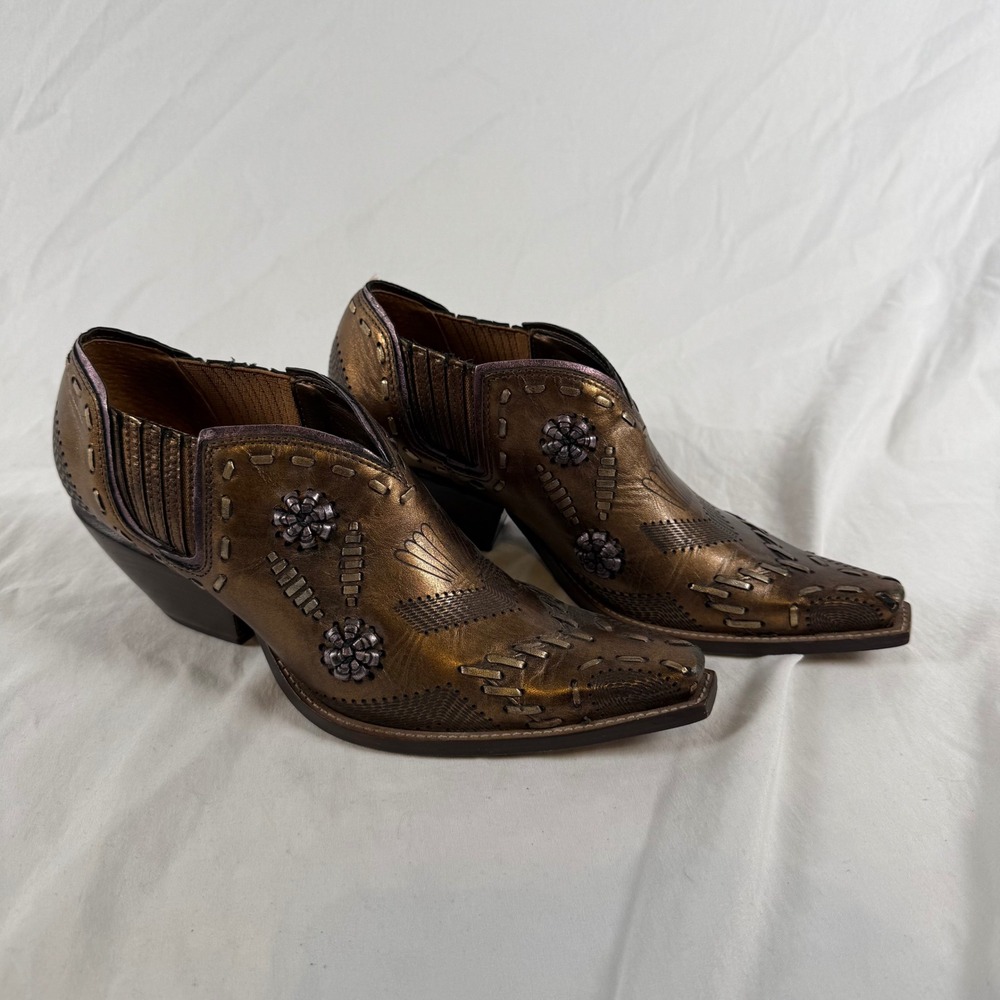 BCBGirls Metallic Bronze Leather Western Ankle Boots Pointed Toe Floral Studs 6B